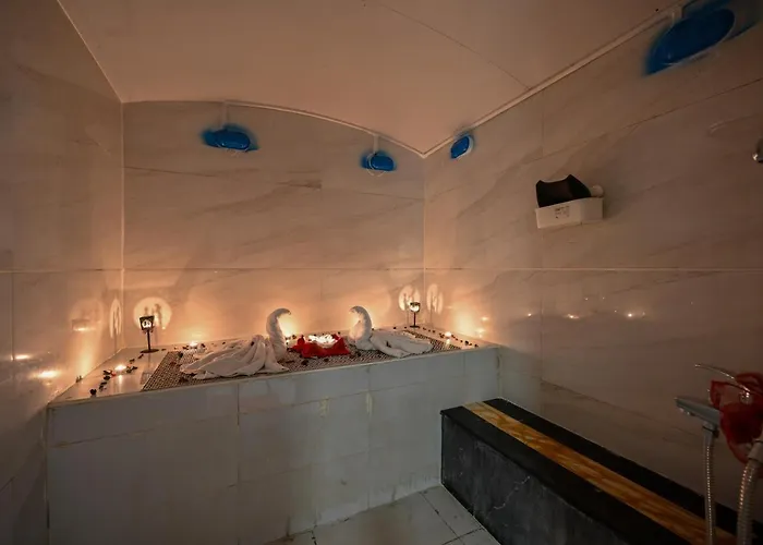 Al Mansour Suites Hotel