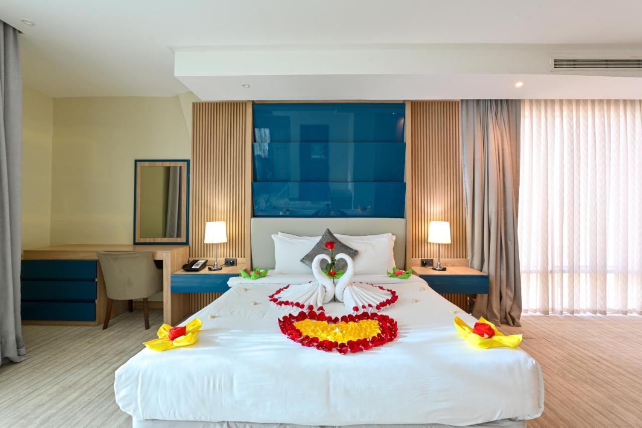 Al Mansour Hotel